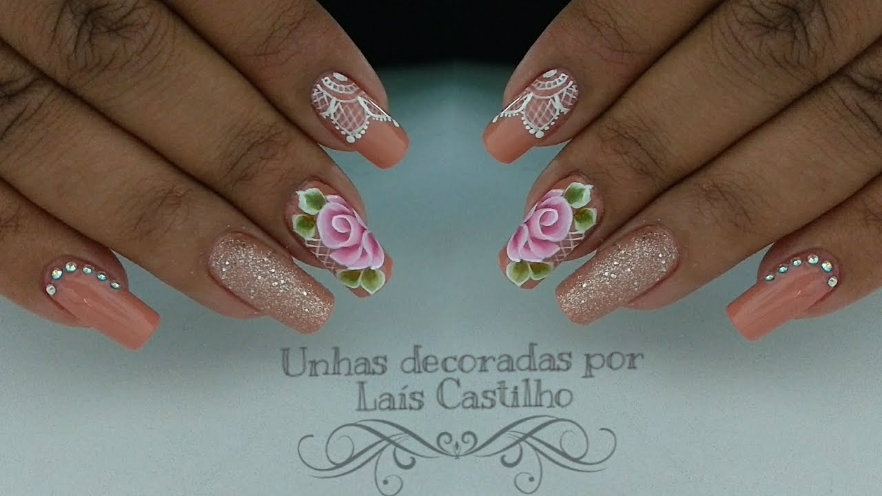 Unhas decoradas rosa em One Stroke e arabescos fácil Laís Castilho