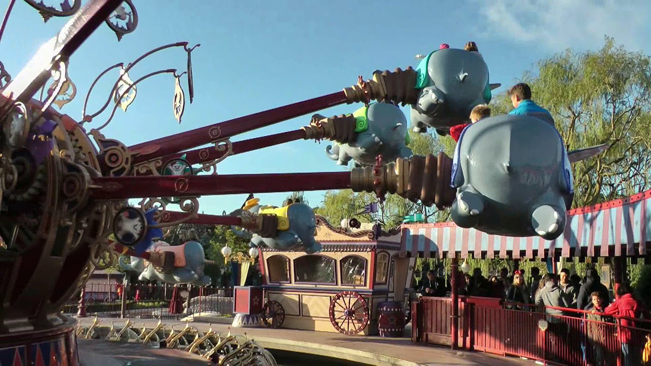 Dumbo the Flying Elephant onride