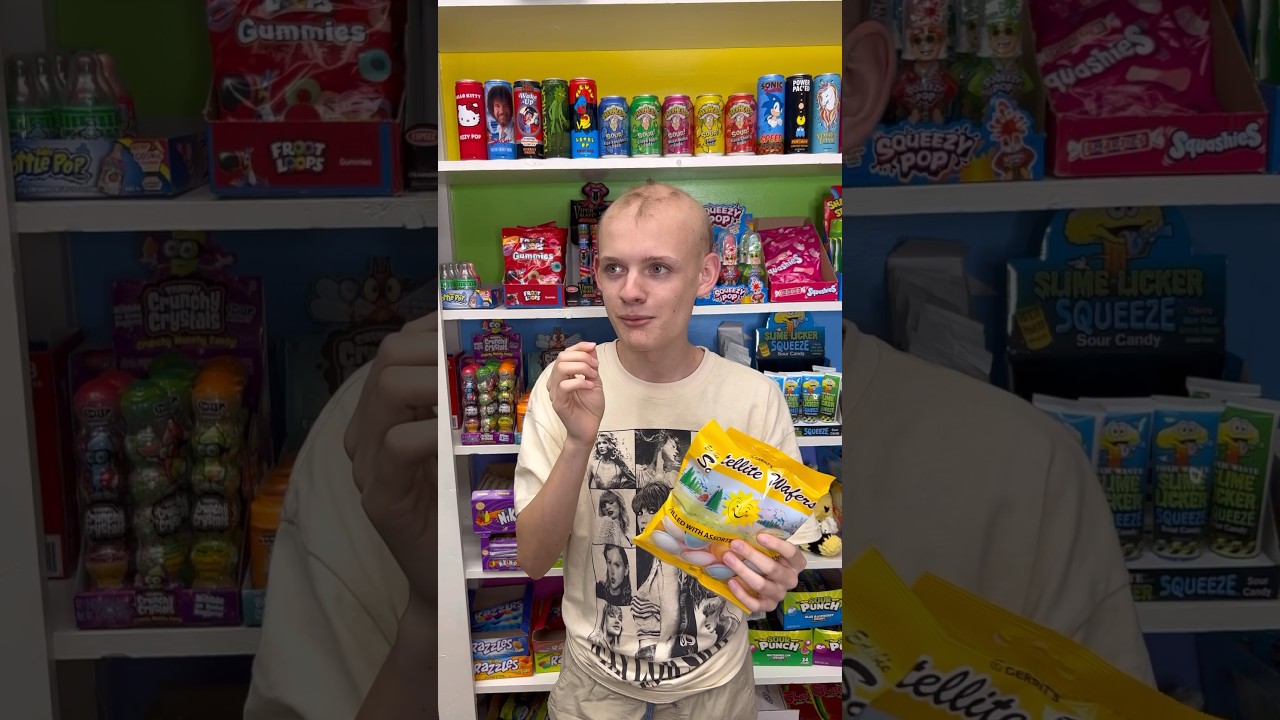 Джейк попробовал вафли &laquo;Спутник&raquo;! 🛸 #конфеты #тествкуса