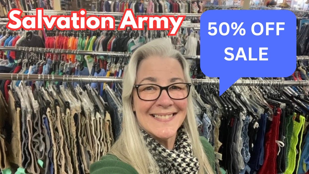 Распродажа BLUE Tag Sale: скидка 50% в магазине Salvation Army.