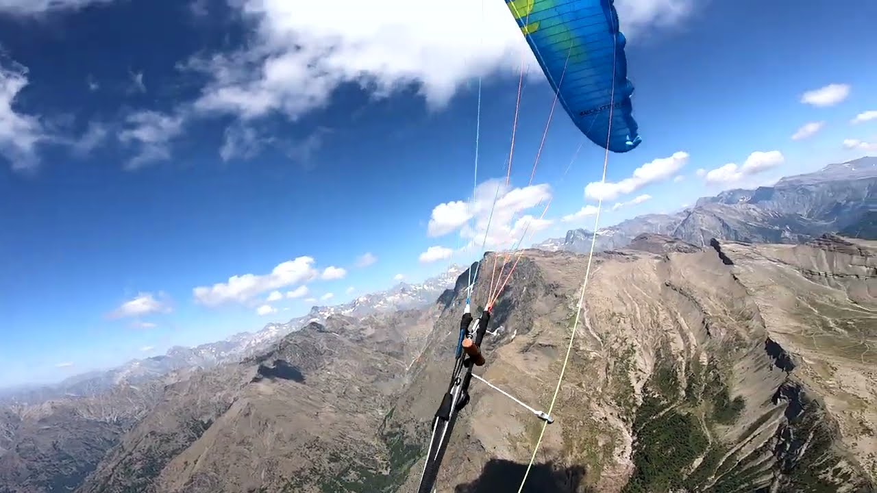 Paragliding xc fly from Izoard pass 232km FAI triangle 