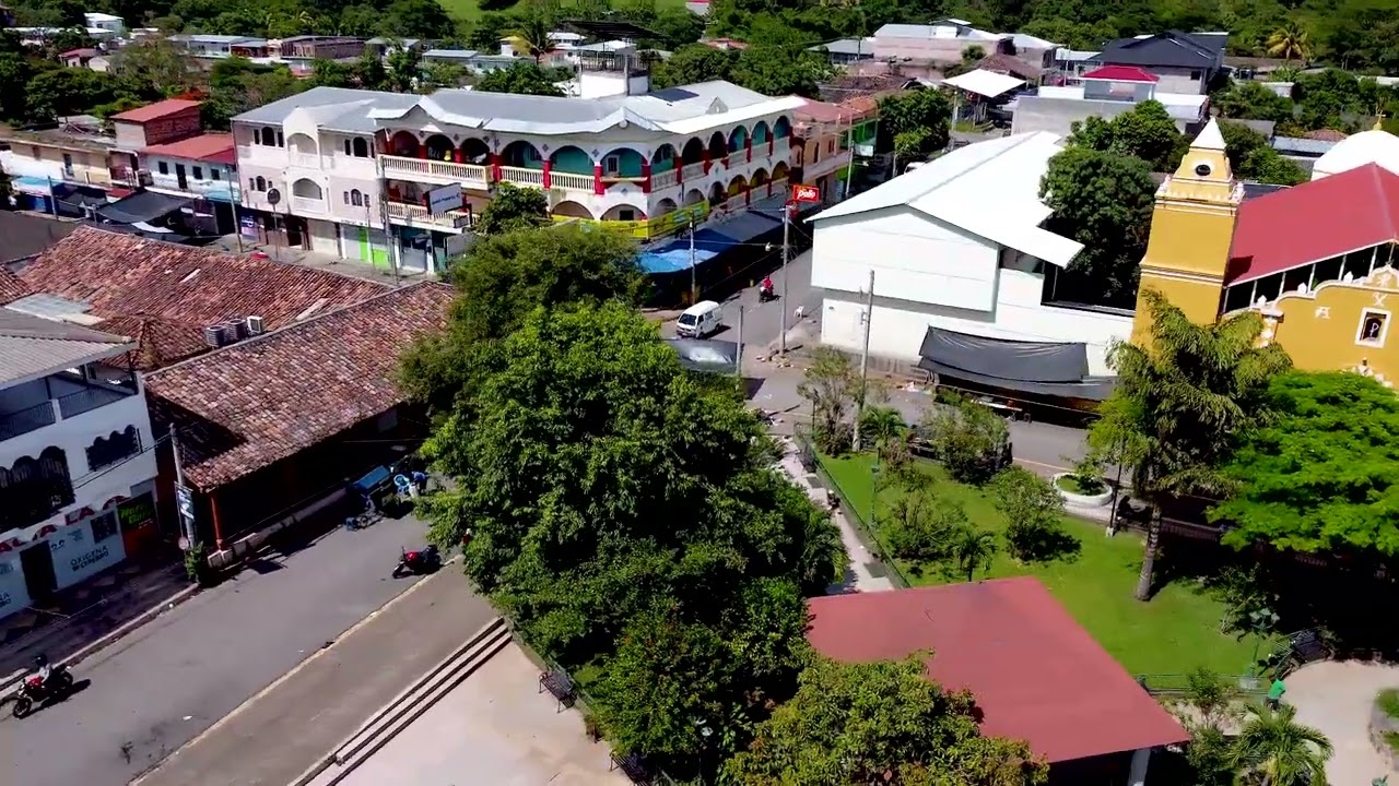 Municipio Corinto en Morazan, El Salvador 07-22