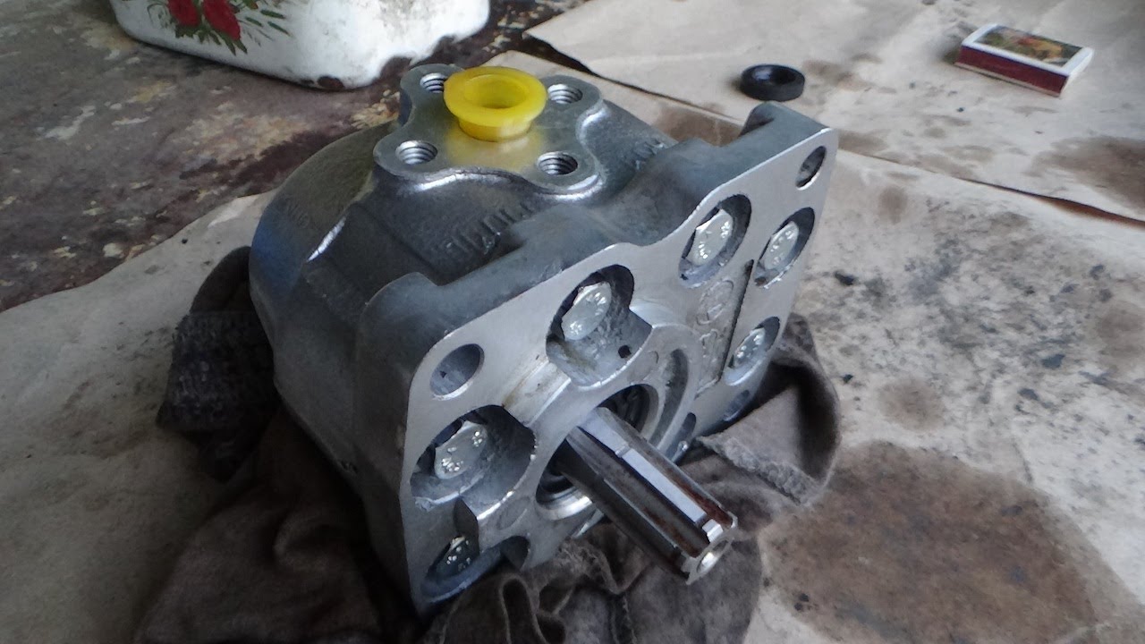 Байка про НШ-10 або чому насос видавлює сальніка