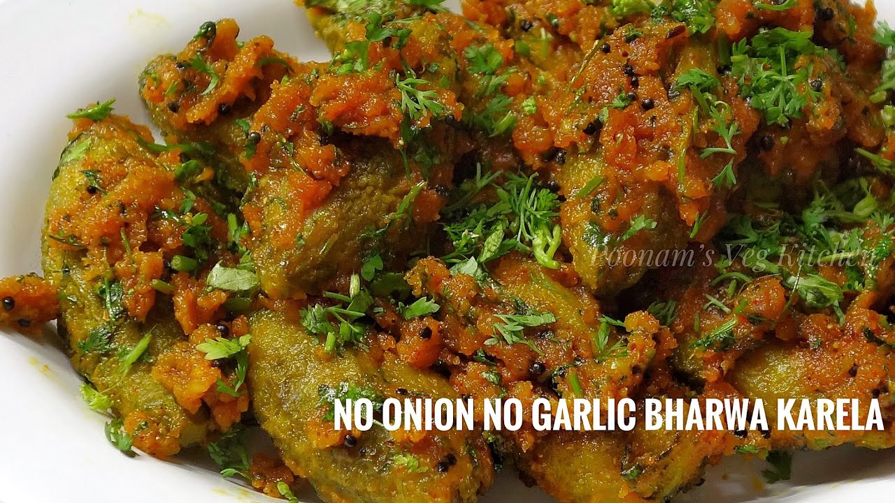 Non-bitter No Onion No Garlic Bharwa Karela Sabji Recipe in Hindi | भरे हुए करेले की सब्जी हिंदी में