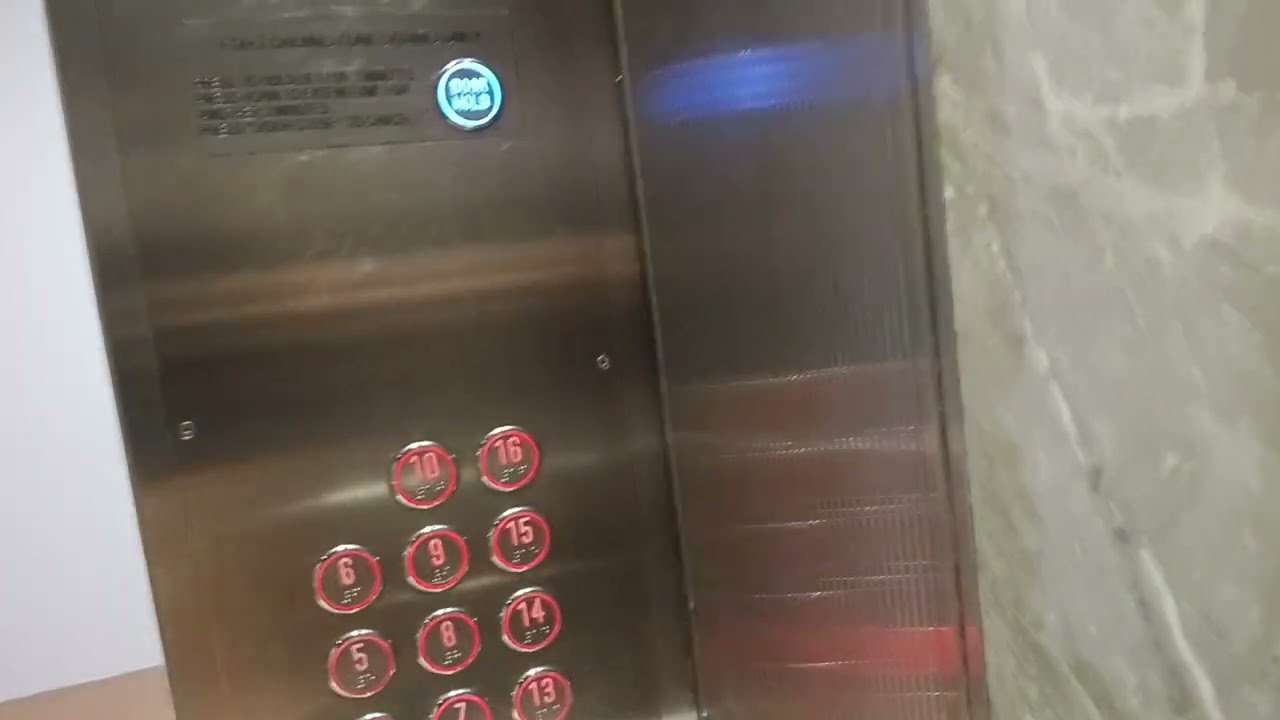 Blk 635B Tampines street 62 Hitachi lift