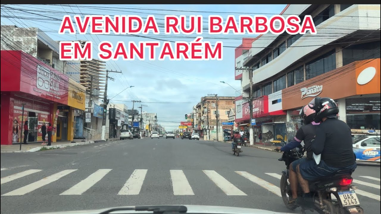 Passeando na Avenida Rui Barbosa no centro da cidade de Santarém!