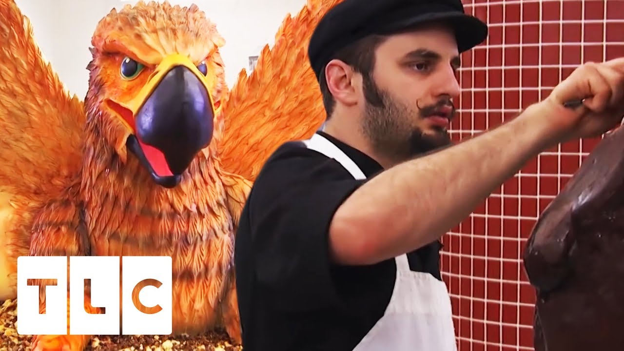 Ralph Is The King When It Comes To Sculptures! | Cake Boss