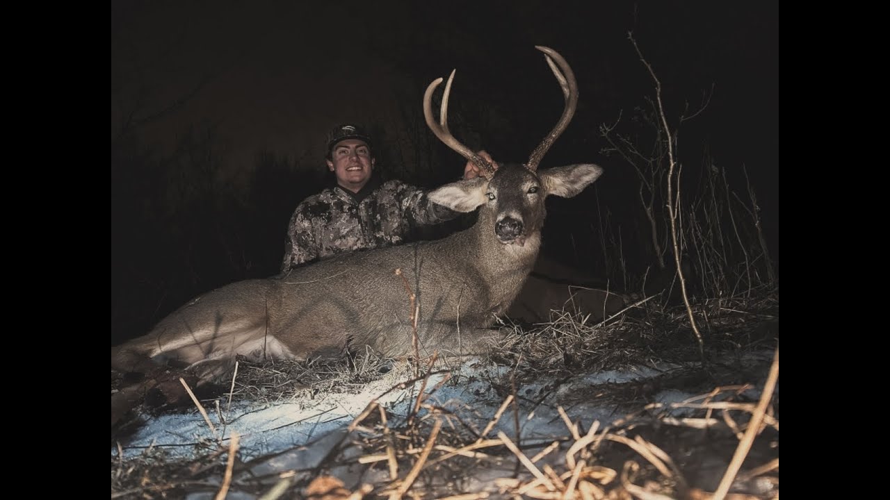 Hunter Shoots One of the Biggest 4 Point Bucks in Ohio!!!