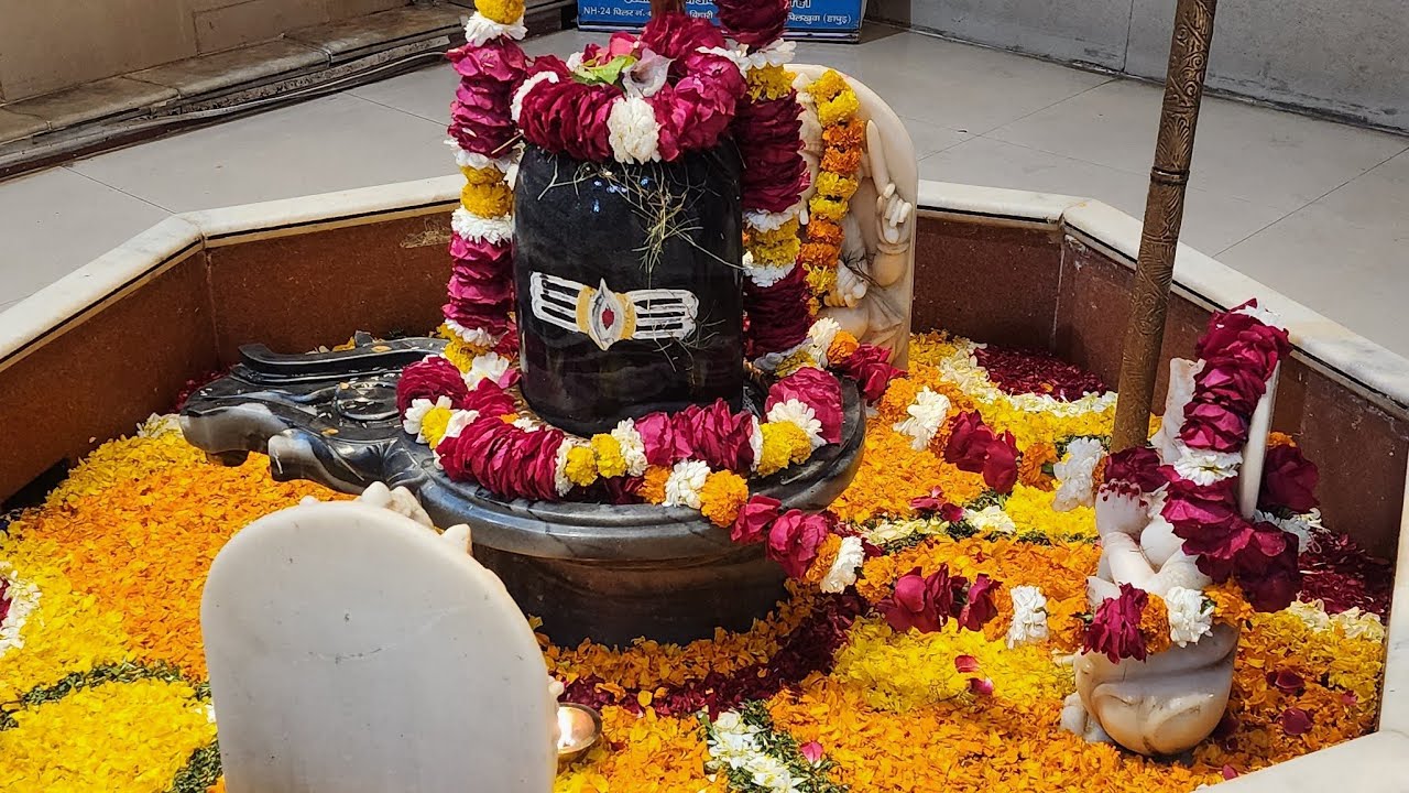 🕉🔱जय महाकाल🕉नित्य भगवान के दर्शन के लिए इस चैनल से जुडे 🇮🇳चैनल को सब्सक्राइब करे🙏🔱