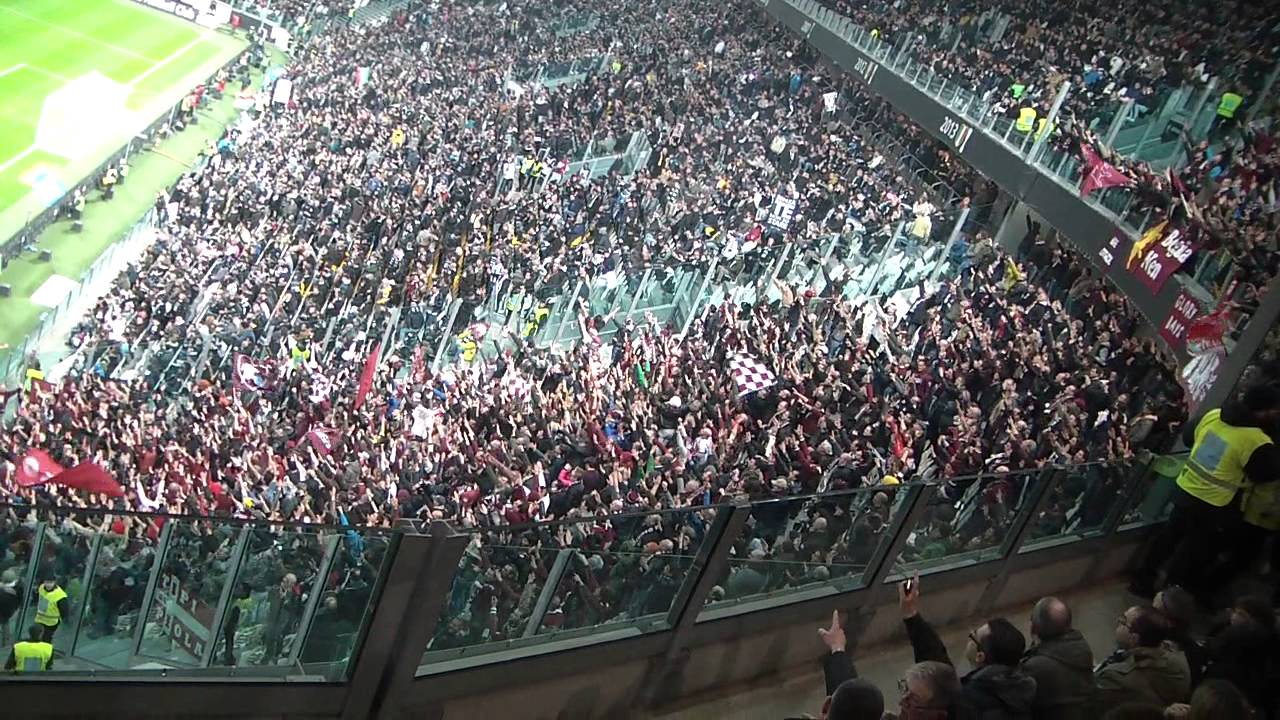 TIFOSERIA DEL TORINO  FC EN EL JUVENTUS STADIUM