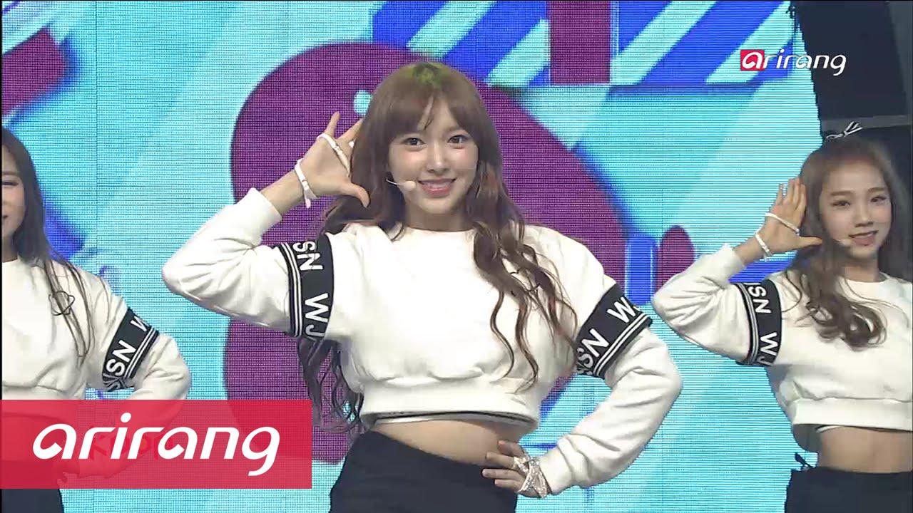 Simply K-Pop _ WJSN(우주소녀) _ Mo Mo Mo(모모모) _ Ep.203 _ 022616