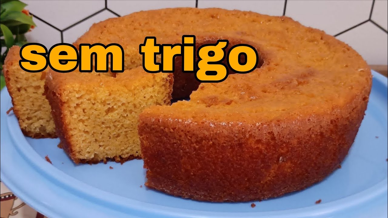 Bolo de fubá feito com leite quente,sem trigo para tomar com café ☕