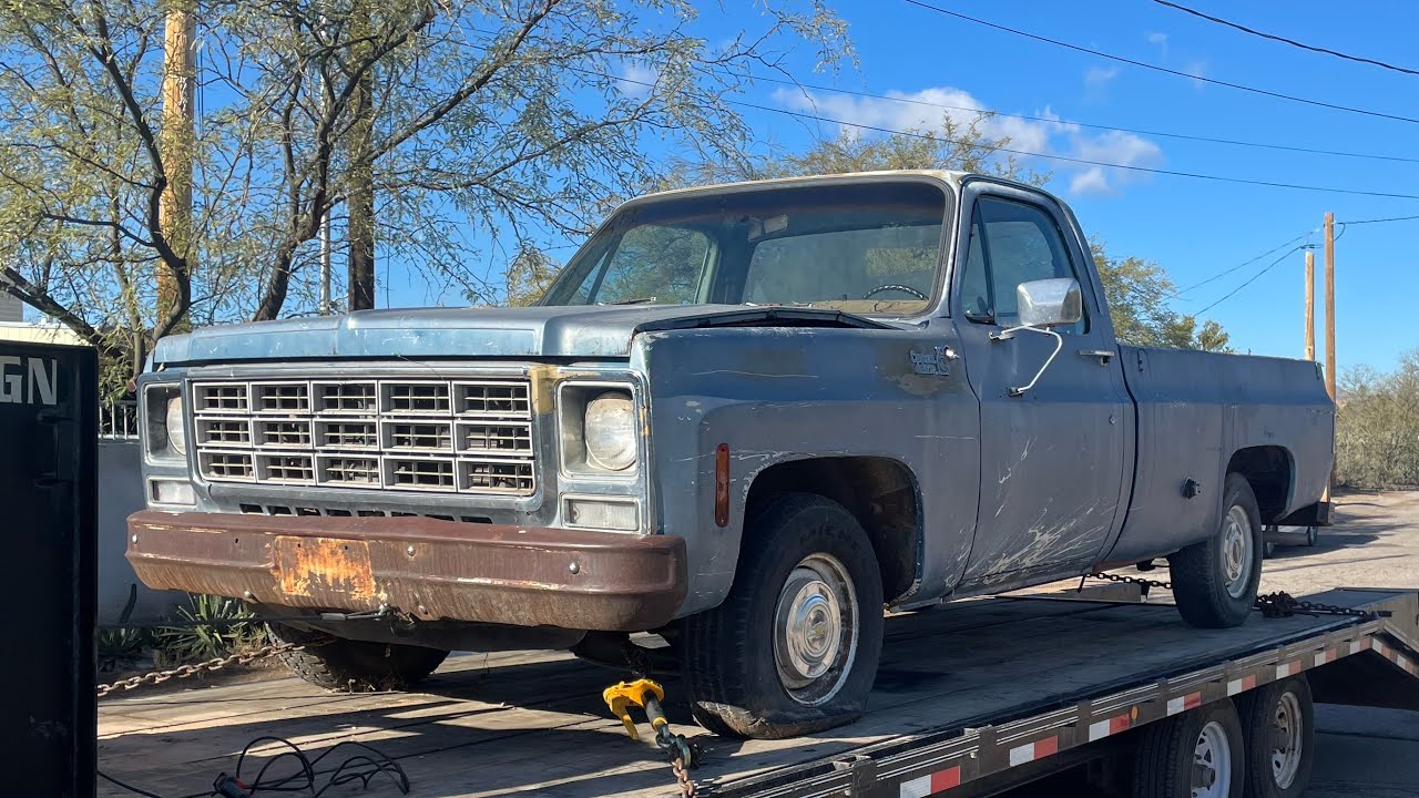 Progress on our 1979 Chevy C10 Build Turns for the Worst! Bent Frame Rusted Out Floorboards!!