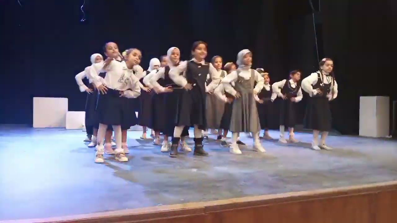 بمناسبةأسبوع الطفل قصر الثقافة والفنون الديواني ومنظمة الواحة الخضراء يحتفون باطفال مدرسة بيان الحق