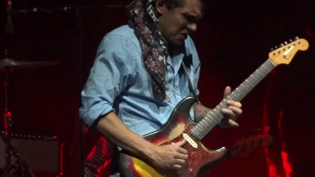 John Mayer in Argentina Slow dancing in a burning Room - Luna Park - Buenos Aires