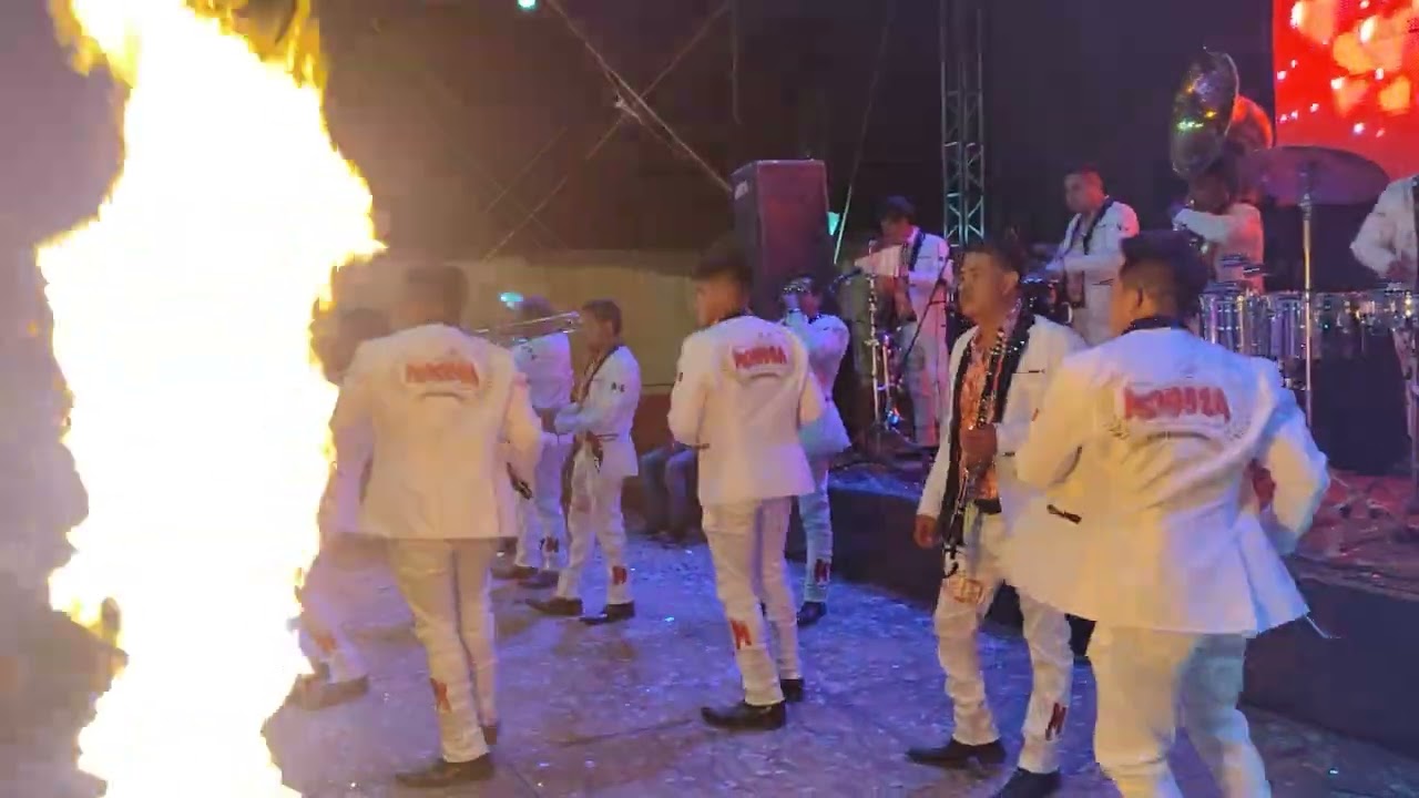 Banda Hermanos Mendoza 