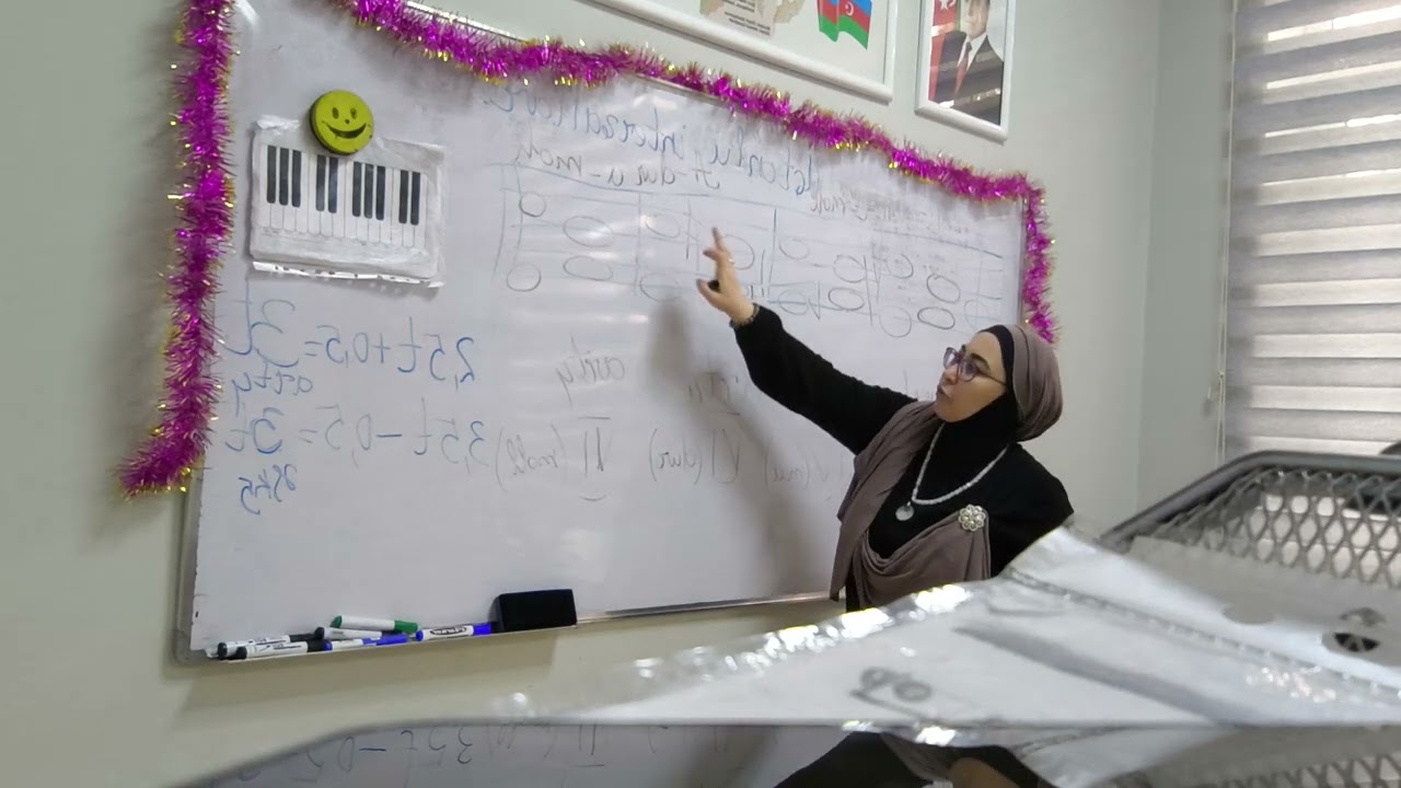 Üçtonlu intervalların səsdən qurulması