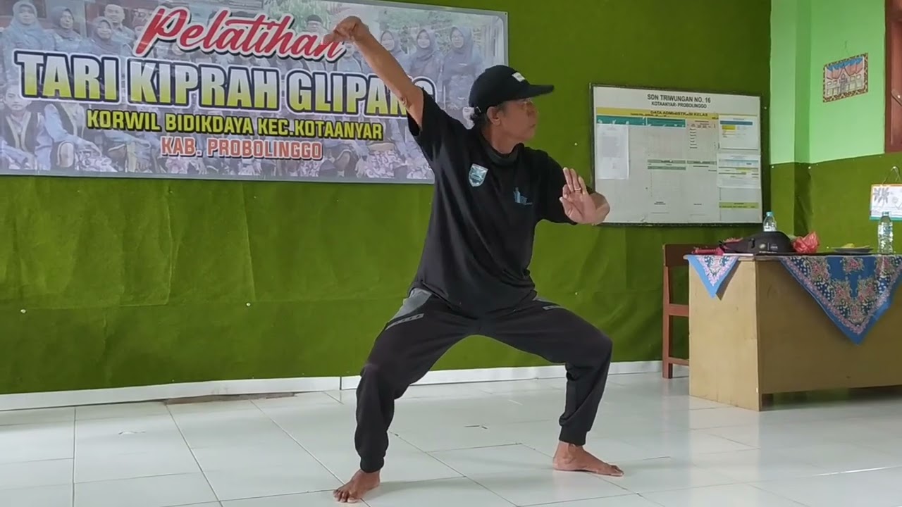 TARI GLIPANG AWAYARO KABUPATEN PROBOLINGGO
