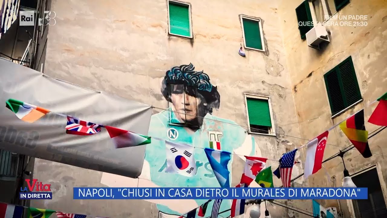 Il murales di Maradona restaurato, parlano i proprietari della casa - La Vita in diretta 05/11/2024