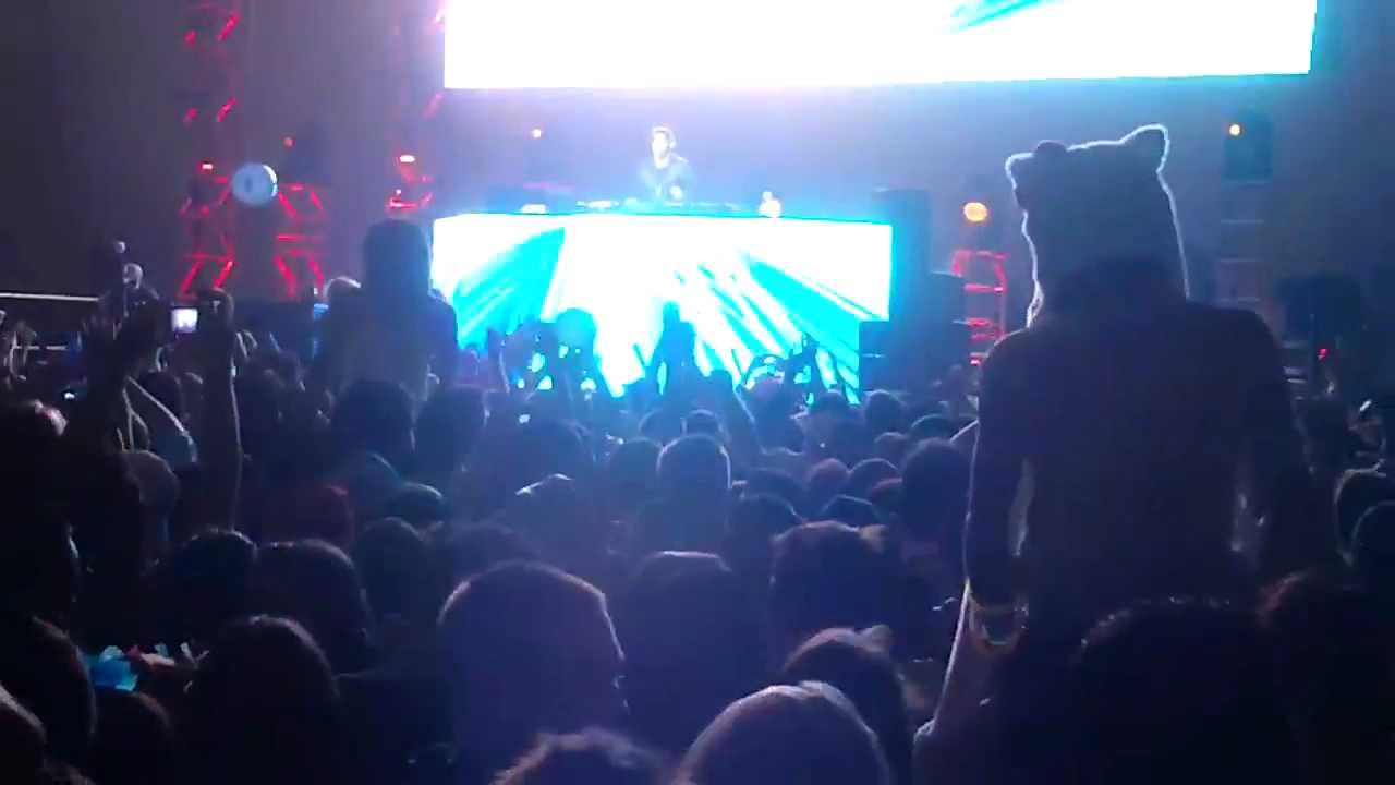 Benny Benassi @ Lights All Night 2011 - House Music