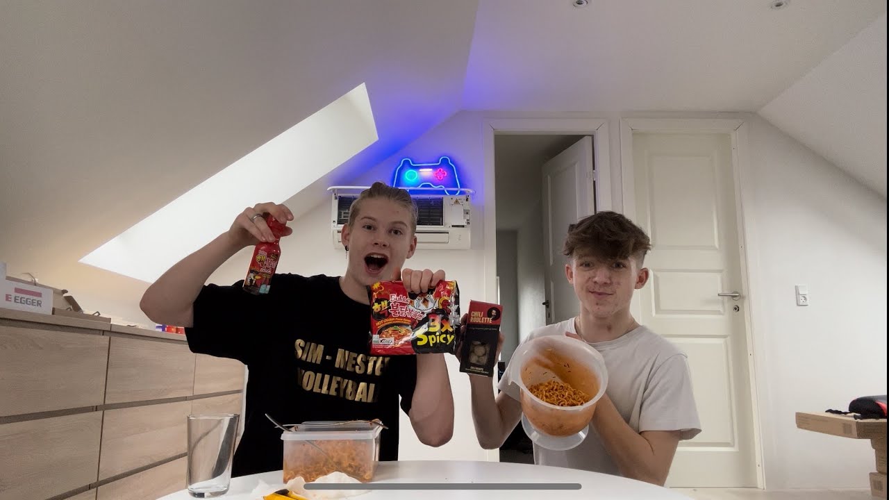 Spiser verdens stærkeste nudler 🍜🍜🍜🍜🥵🥵🥵🥵🔥🔥🔥