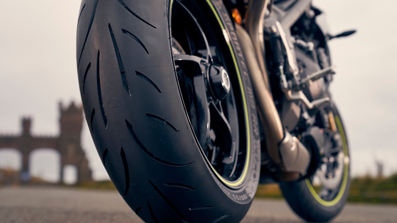 Metzeler met des morceaux de Tourist Trophy dans vos pneus !