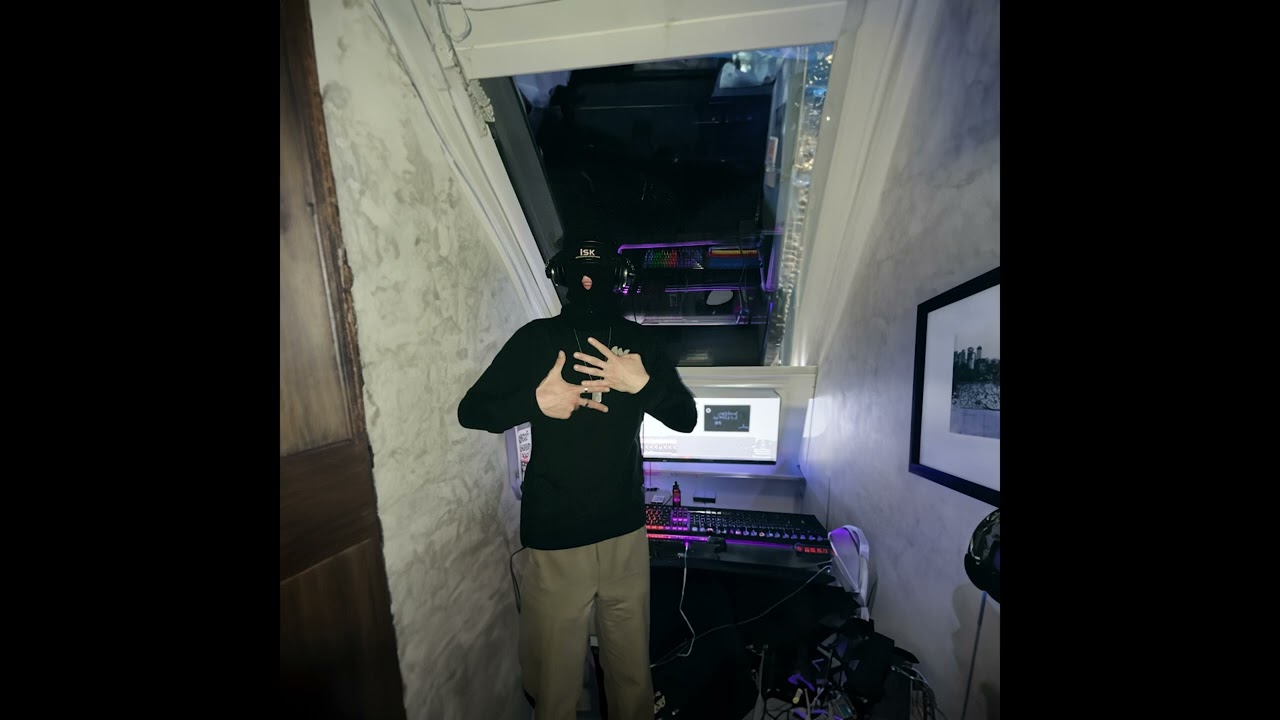 7.blackbird - ONA NIE WIE Z KIM FEAT.JAYCON/// Snip. 7.blackbird - Próżnia