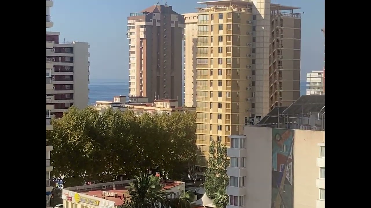 Sol Pelicanos Benidorm 9th Floor pool view and advice on shows.