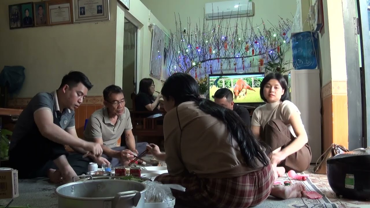 cơm tất niên p1