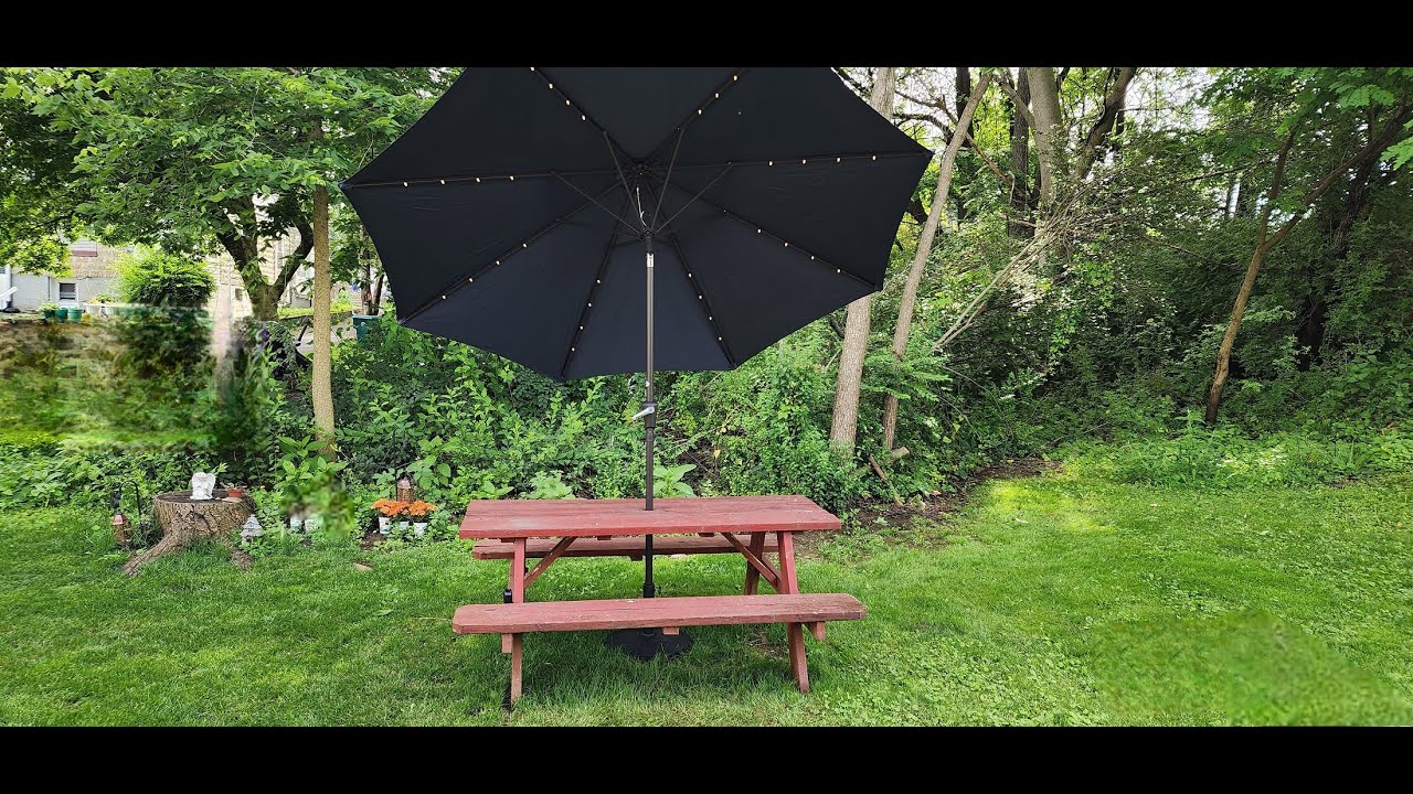 Homshade Solar LED Patio Umbrella