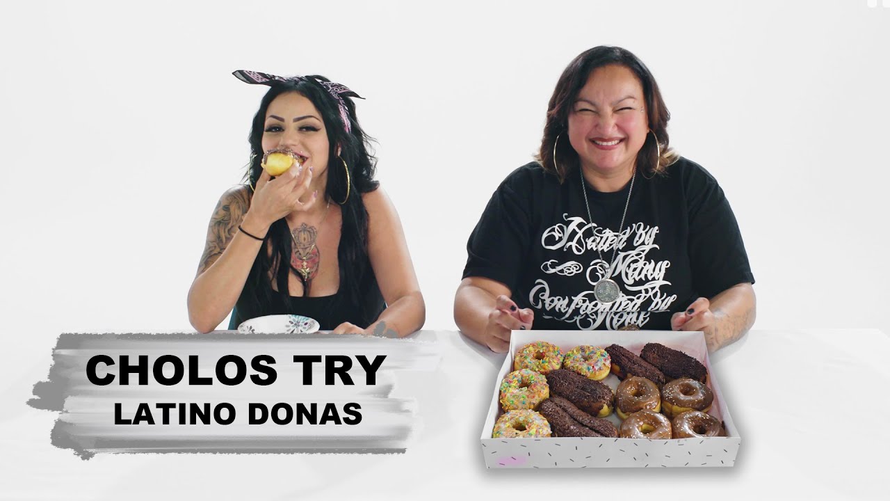 Cholos Try: Gansito & Mole Donas | mit&uacute;