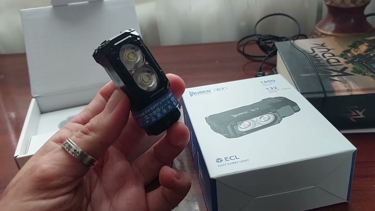 Розпаковка, огляд WUBEN E7 Black Ліхтар багатофункціональний туристичний. 
