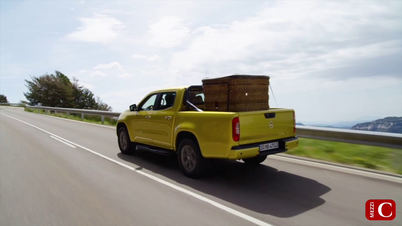 Mercedes Classe X: il test drive del pick-up tedesco