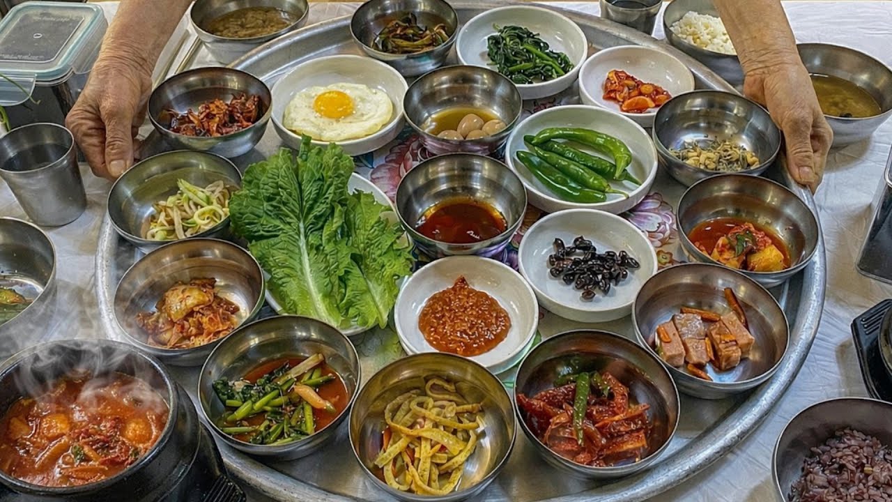 밥상에 인생 바친 국보급 할머니들!! 반찬만 수십까지 깔리는 정성 백반집 몰아보기 Korean street food