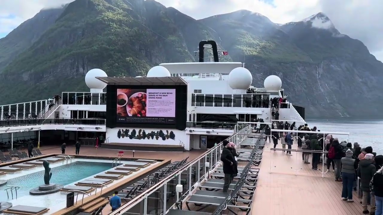 Cruising the Norwegian fjords from Hellesylt to Geiranger