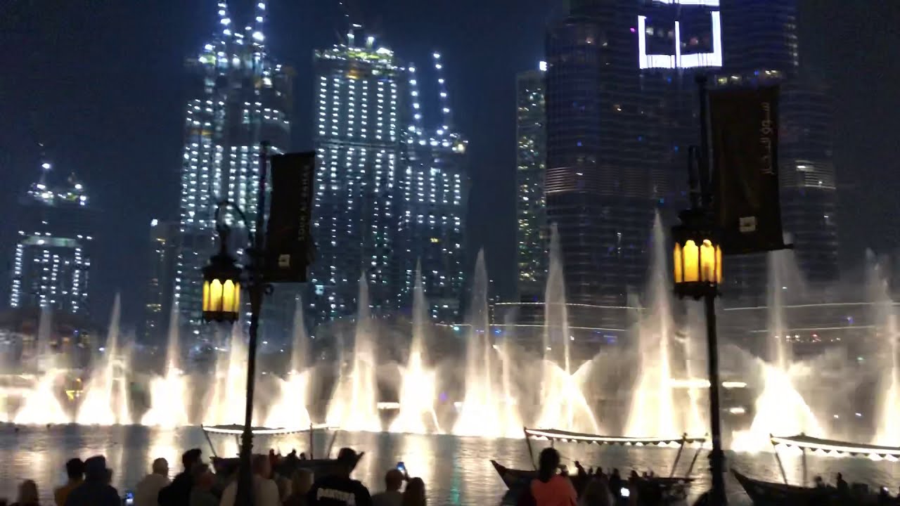 The Dubai Fountain - Adele - Skyfall