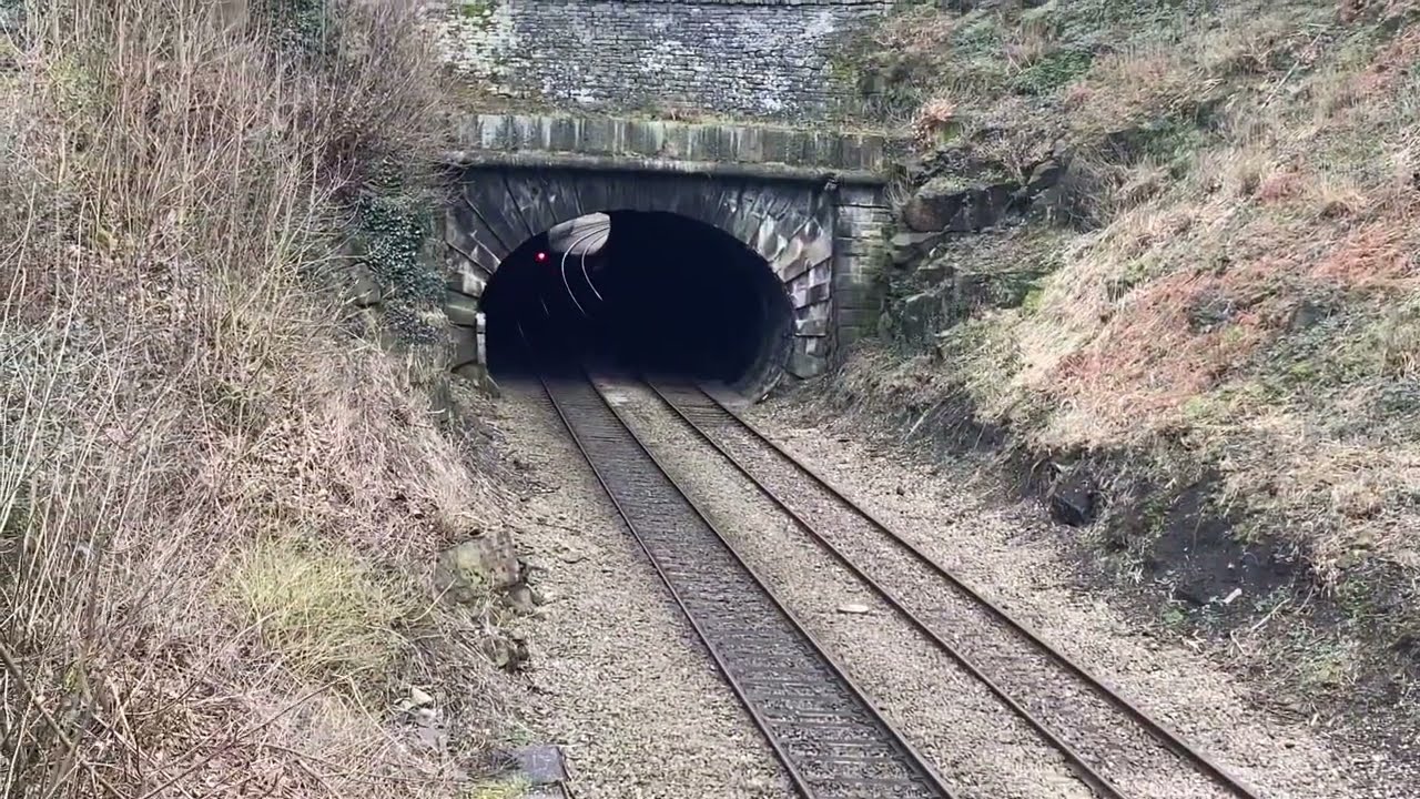 Trains at AMBERGATE JUNCTION/ Toadmoor tunnel(it’s DISRUPTION mark 😁
