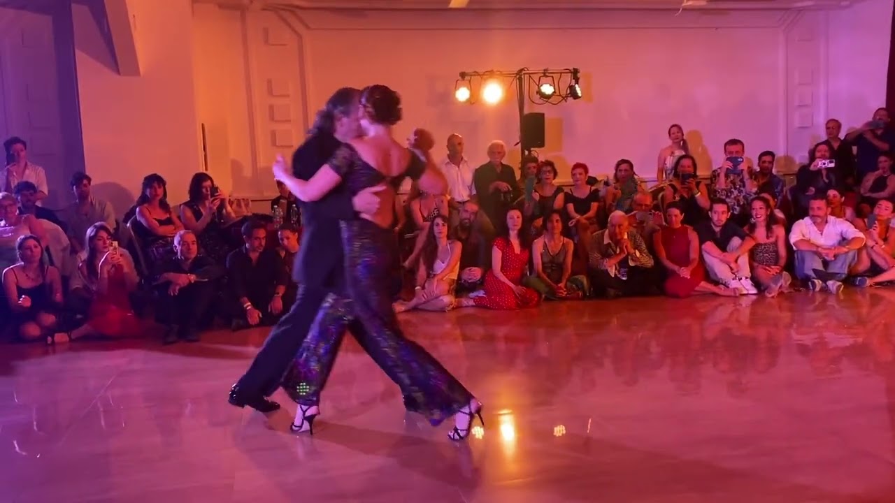 Gustavo Naveira y Giselle Anne  -  