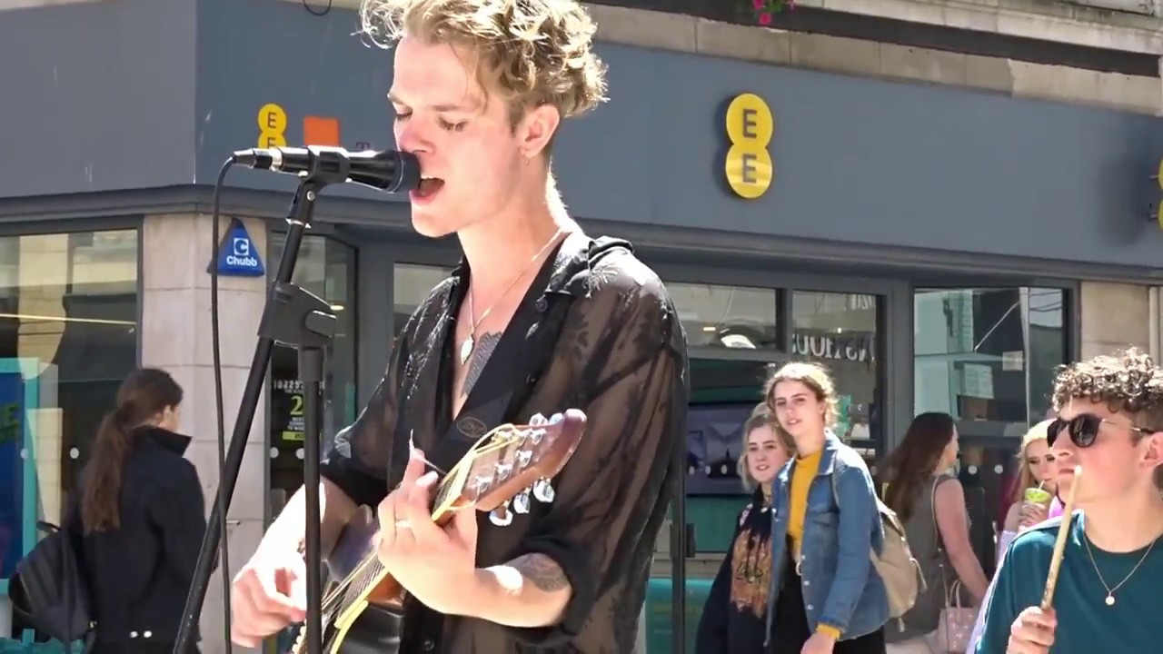 KING NO-ONE live in Cardiff