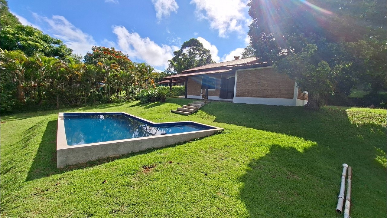 REF.1084-VENDO CHÁCARA 1000 M² ESCRITURA DEFINITIVA EM CONDOMÍNIO PORTARIA 24HRS IBIÚNA-SP
