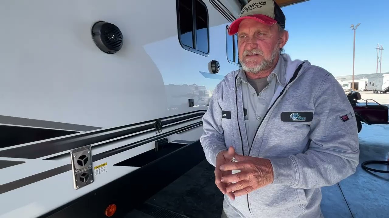 Виртуальная экскурсия по туристическому прицепу Palomino SolAire 258RBSS 2024 года в Parkland RV ...