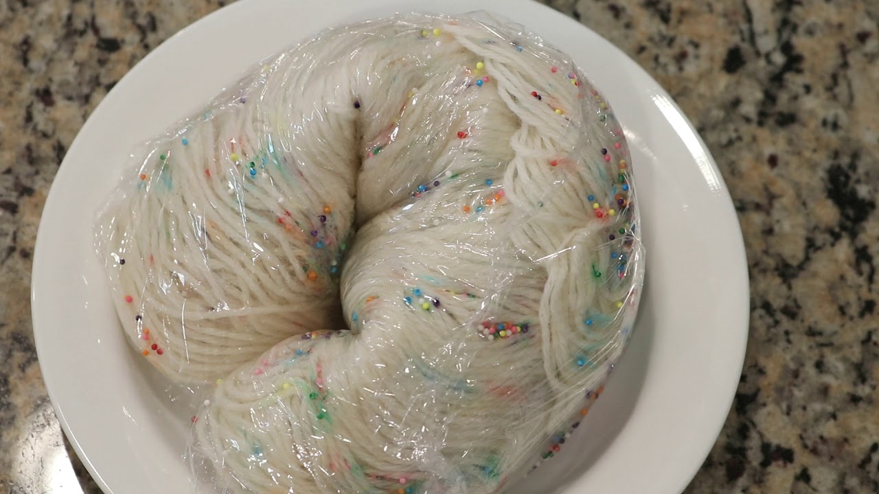 Dyepot Weekly #2 - Funfetti Yarn: Dyeing Yarn with Sprinkles