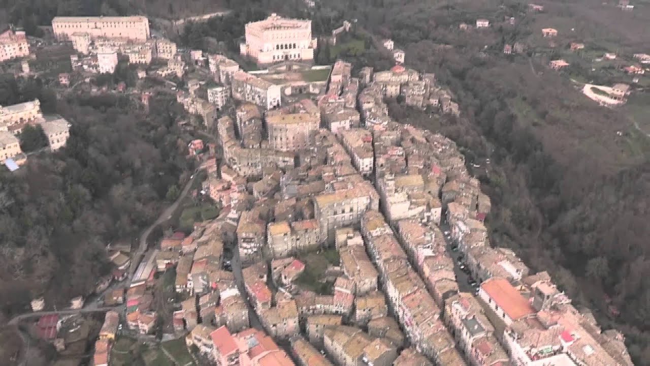 [21] Strada Nova and the Bridge of Heroes - CAPRAROLA (ENG)