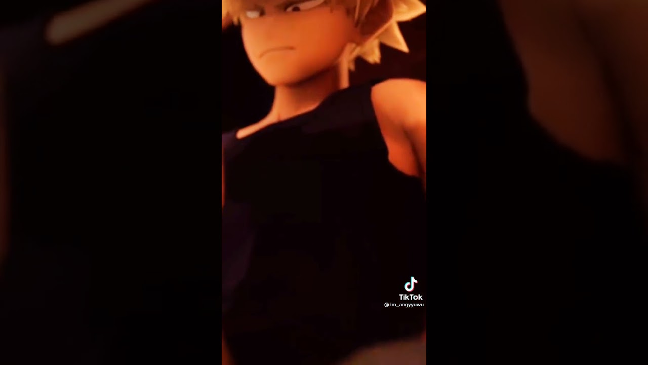pero ....que....bakugo.....  ._. esa...es...toga..?...😯😕😕😕