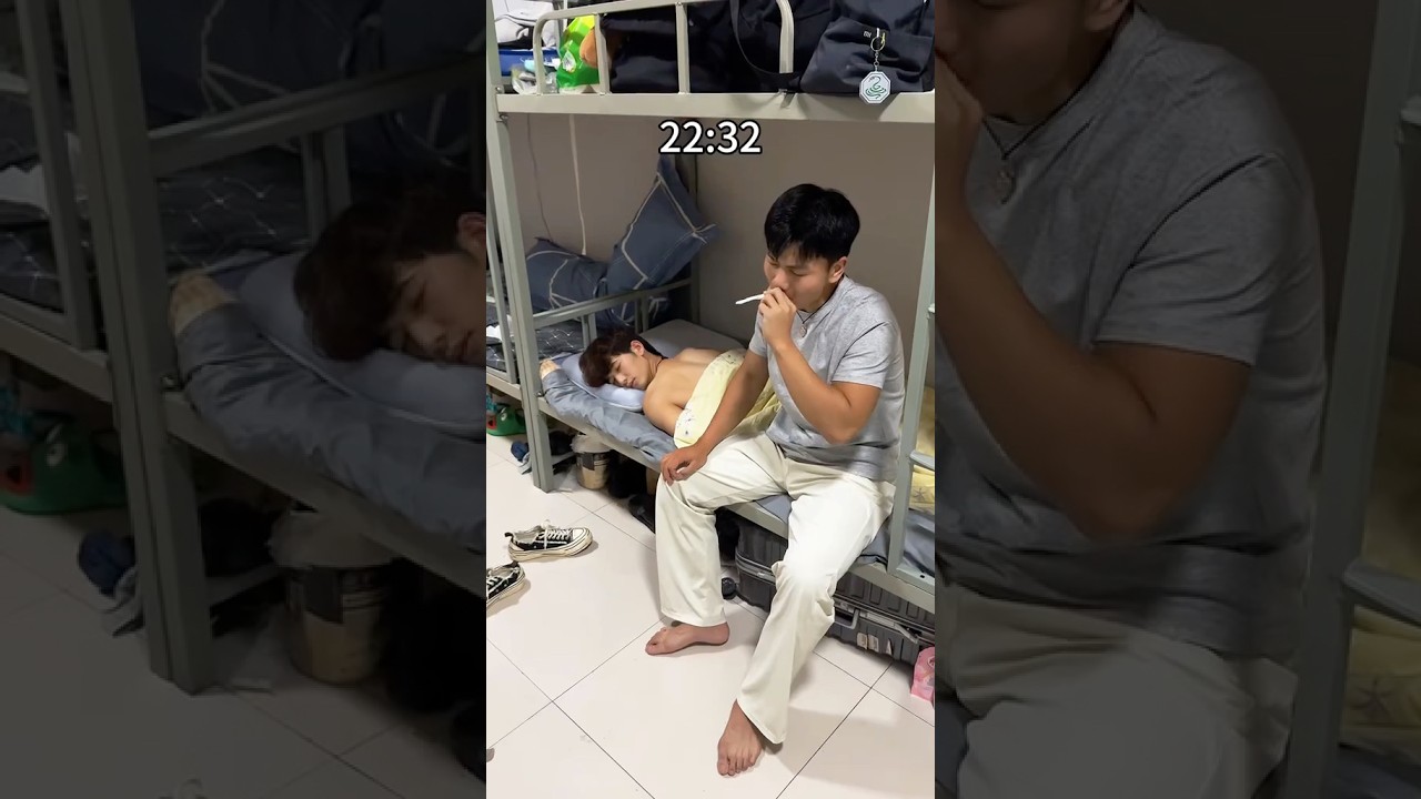 I hope he is okay#roommate #couple #boyfriend #cutemoment #chinesebl
