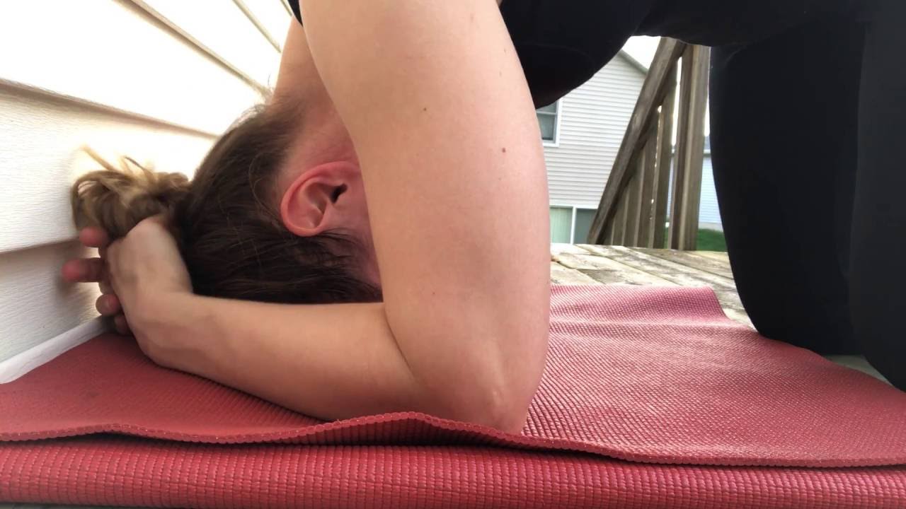 Arm and Hand Position for Headstand