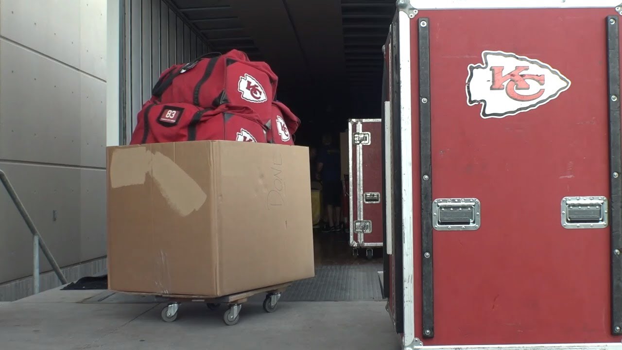 Kansas City Chiefs load equipment, head to St. Joseph for training camp