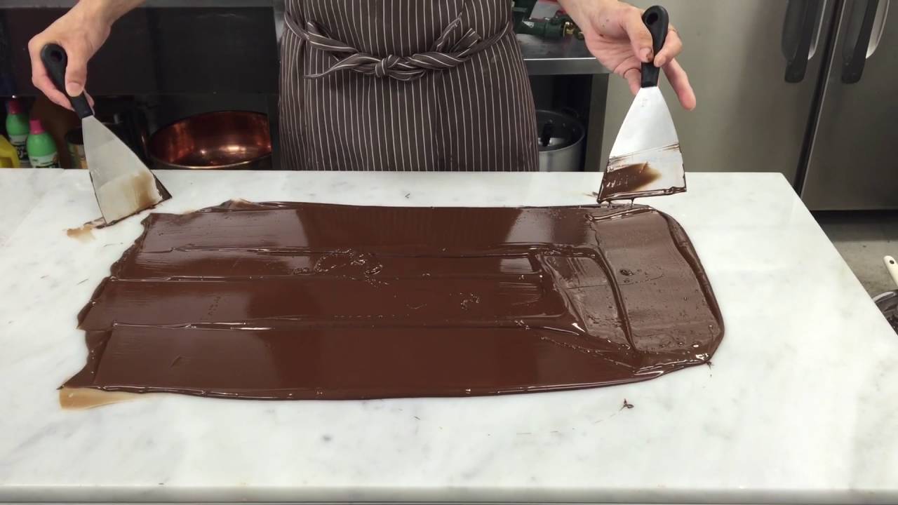 パティスリーケーシマオ チョコレートテンパリング