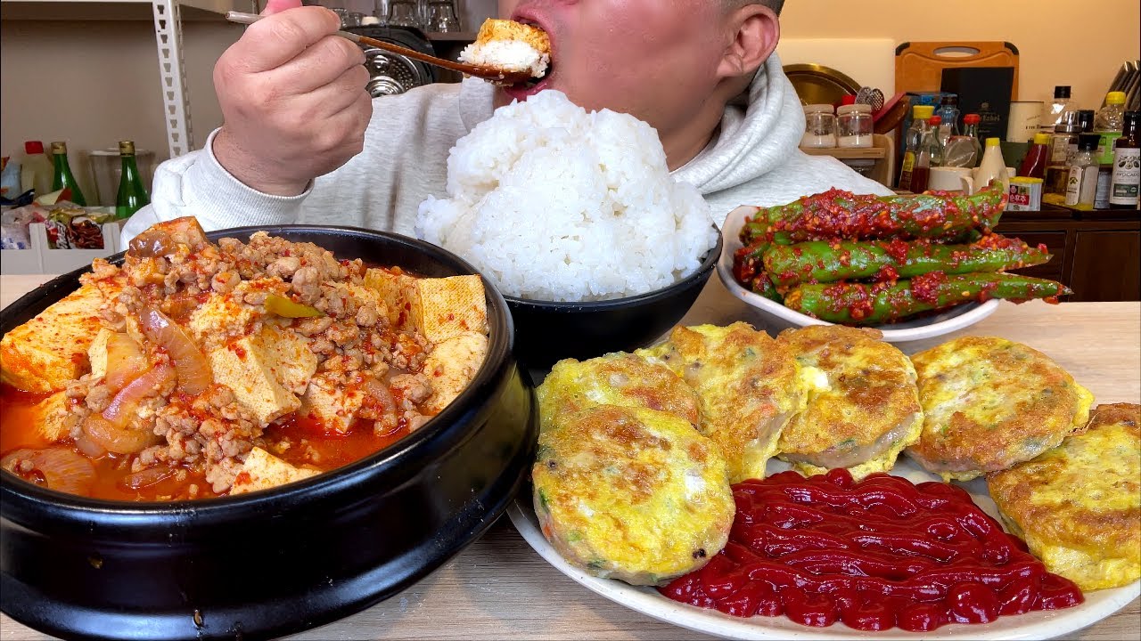 두부짜글이 + 해물완자전 + 양념땡초 + 고봉밥 요리먹방 MUKBANG
