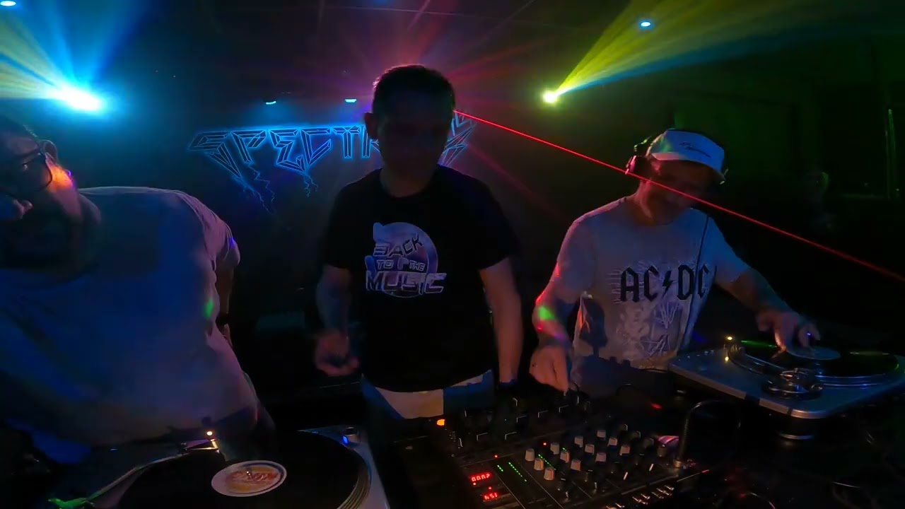 DJ Jesus Osorio & DJ Berna @ Sala Spectrum (Fiesta WifonFM) 7/2/2026